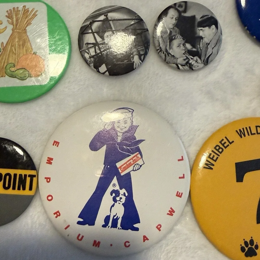 Vintage Pinback Button Lot 17 Reagan Bush Harvard Three Stooges Munsters More